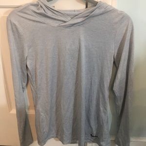 nike light sweatshirt